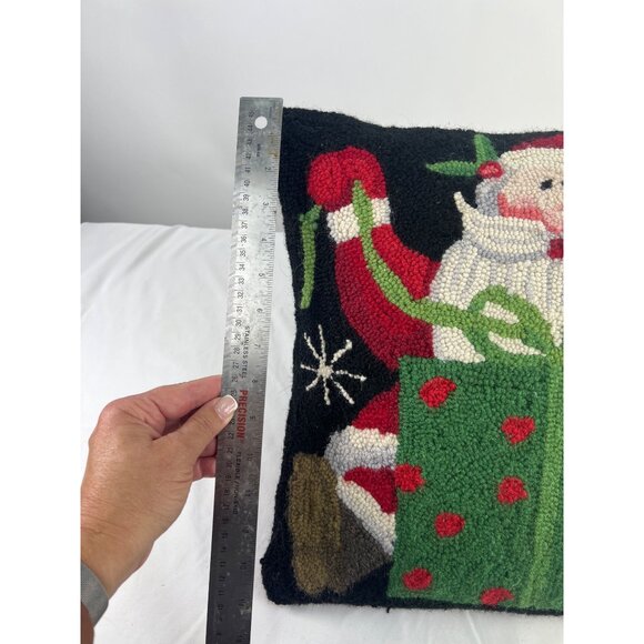 Christmas Santa Hooked Pillow New Zealand wool yarn Velvet Back - Picture 4 of 5